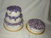 Svatební dort - fialovo bílý s kvítky